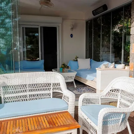 Bay View Villa *